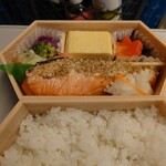 象印銀白弁当 - 