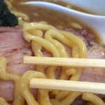 麺･･･太いです!!