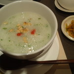 薬膳 天地･礼心 東方人康食養館 - 秋：松の実のお粥