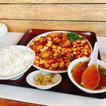 盛 - 牡蠣どうふ定食