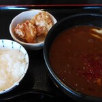 うどん万福 - カレーうどん小ライス付＆鶏唐揚げ（無料）