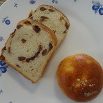 ママタルト - 2012  レーズン食パン、クリームパン