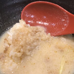 Kuradashi Miso Monzaemon - ミニジャージャー丼　アタマを食べた後、もつ煮を入れて、その上、余ったご飯に、西京味噌のスープをかけて
      ３回もたのしんじゃえるというトリプル攻撃♬
      　　　　　　　まみこまみこ