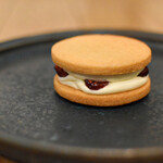 カフェ　ユズリ葉 - 