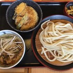 久兵衛屋 - つけ汁ランチ(うどん並、肉つけ汁)759円(2021.9.8)