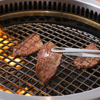 Speaking of Kakunoshin, it's "Yakiniku (Grilled meat)"
