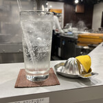 創作麺工房 鳴龍 - 生レモンサワー　400円