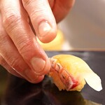 日本橋蛎殻町 すぎた - 美しいしぐさです