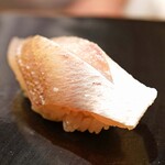 日本橋蛎殻町 すぎた - カスゴの昆布〆