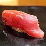 日本橋蛎殻町 すぎた - 鮪の背トロ