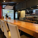 Bistro 和 - 