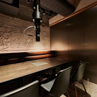 個室は6名様までご利用可能。