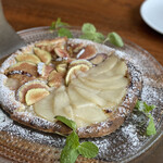 エンボカ - デザートピザ(イチヂク＆洋梨)