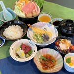 Colorful set meal