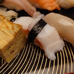 Kiku sushi - 握り 玉子、タコ、イカ