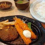 Santesu - ハンバーグエビフライ定食