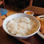 Tsurukame Shokudou - ふっくらではない、好きなタイプのご飯。