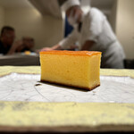 島津 - 玉
      見た目の通りカステラのような上品な玉。