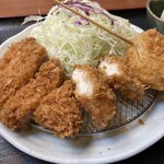 だるま家 - ロース・チキンカツ・玉ねぎ串