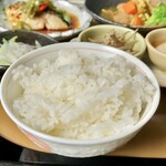 あづみのご飯 風ゆら - 週替わり風ゆらお膳(\1,815) 土鍋炊きごはん