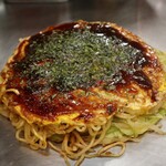 Hiroshima Okonomiyaki Dokkoi - 肉玉