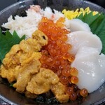 朝市食堂 函館ぶっかけ - 生うに入り４色ぶっかけ。