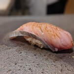 鮨みやもと - サワラ　旨味が素晴らしい