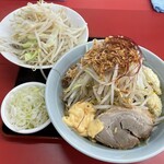 ラーメン もっけだの - 2021.10.2～秋季限定『青唐味噌まぜそば』ヤサイマシマシ、ニンニクマシマシ、ネギ