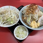 ラーメン もっけだの - 2021.10.2～秋季限定『青唐味噌まぜそば』ヤサイマシマシ、ニンニクマシマシ、ネギ