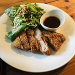 パインニードル - イベリコ豚