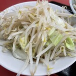 ラーメン もっけだの - ヤサイマシマシ用別皿ヤサイ
