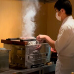 日本料理FUJI - 甘鯛を炭焼する店主