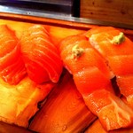 サーモンの背とハラミ