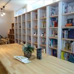 風味絶佳 - 店内の本棚