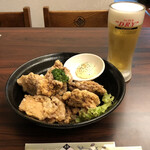 Yui An - 鶏の唐揚げと生ビール