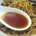 中華そば よしかわ - 黒醤油スープ