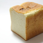 ベーカリー&テーブル 箱根 - 豆乳食パン。
