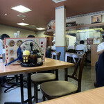 新華園 - 店内の雰囲気♪