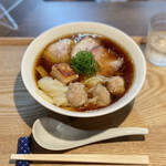 らぁ麺 紫陽花 - 醤油わんたん麺