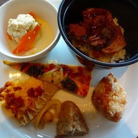 リラッサ - 取り皿に取った料理