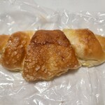 サンヴァリエ - メープル塩パン(108円)です。