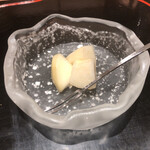 鳥匠 いし井 - 洋梨→甘みと少し穏やかな食感を最後に楽しみました(^^)