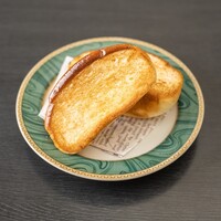 バターたっぷり焼きパン 〜はちみつ付き〜（3個入り）