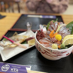 お土産屋とお食事の店もりた - 