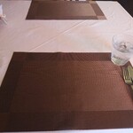 ノブレス オブリージュ - テーブル席(21-10)