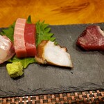 あし柄 - カツオ、タコ、マグロ、タイのお刺身