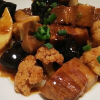 中華街 桂宮 - 角煮アップ