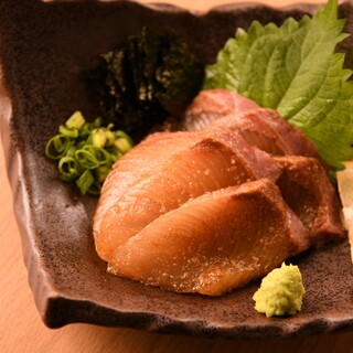 We also offer a wide variety of Fukuoka's specialty dishes.