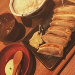 肉汁餃子のダンダダン - 