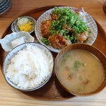 食堂 くるり - 唐揚げネギ盛り甘酢ソース 2021年10月